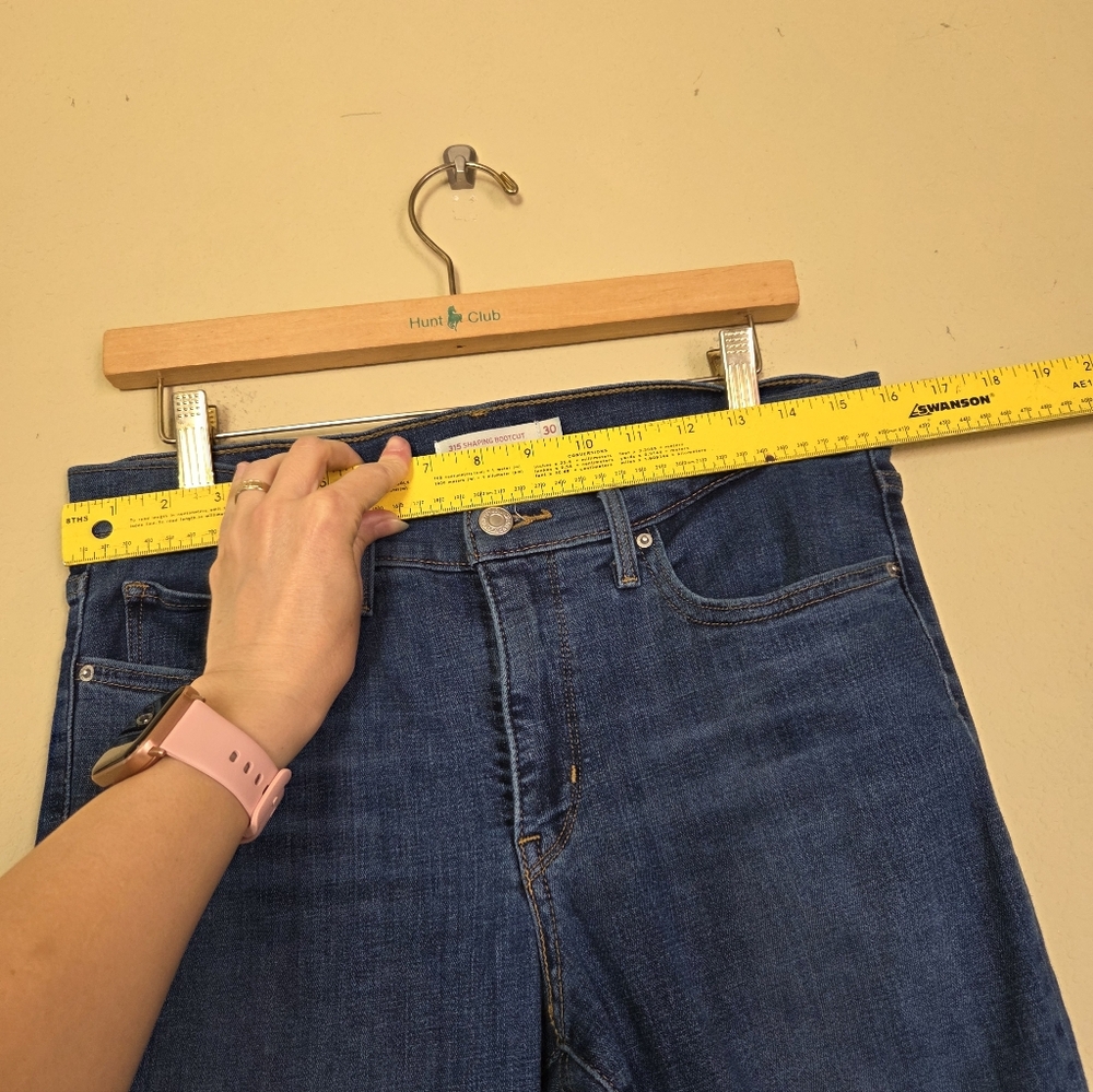 Levis 315 Shaping Bootcut Jeans - Picture 4 of 9